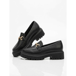 MOCASIN CLASICO NEGRO CON HEBILLA DORADA