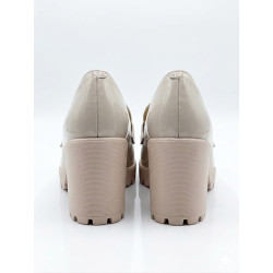 MOCASIN DE TACO BEIGE DE CHAROL