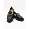 MOCASIN BAJO NEGRO CON FILOS CREMA