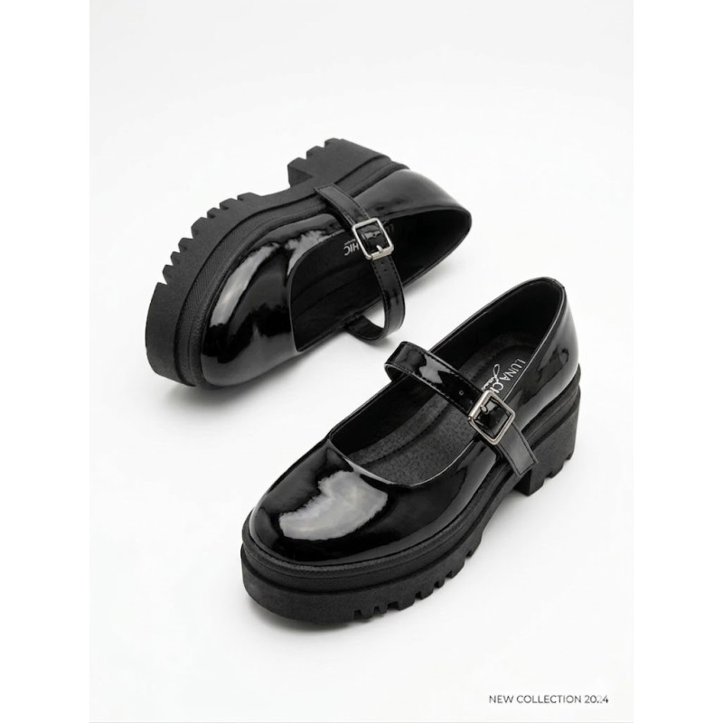 MOCASIN MARY JANE ALTO NEGRO CHAROL