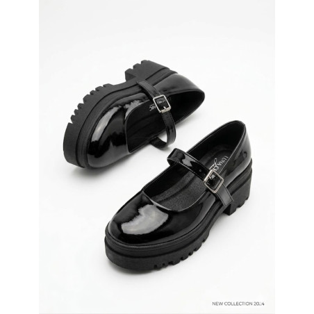 MOCASIN MARY JANE ALTO NEGRO CHAROL