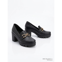 MOCASIN TACO ALTO NEGRO HEBILLA DORADA