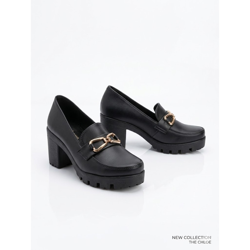 MOCASIN TACO ALTO NEGRO HEBILLA DORADA