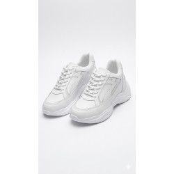 DEPORTIVO BLANCO CON DETALLES GRIS