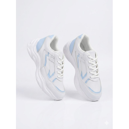 DEPORTIVO BLANCO CON DETALLES CELESTES