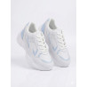 DEPORTIVO BLANCO CON DETALLES CELESTES