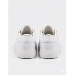 CLASICO BLANCO CON DETALLES DORADOS Y COSTURAS