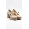 MARY JANE TACO ALTO COLOR BEIGE EN CHAROL