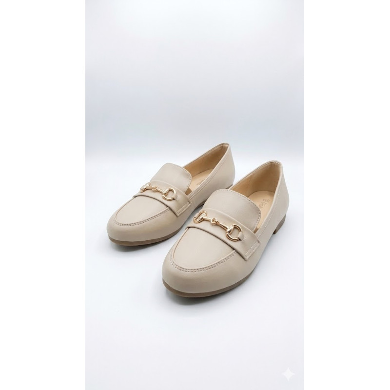 MOCASIN BAJO CREMA PUNTON