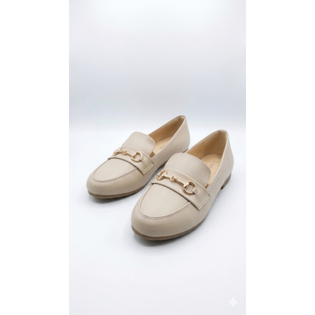 MOCASIN BAJO CREMA PUNTON