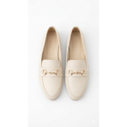 MOCASIN BAJO CREMA PUNTON