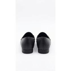 MOCASIN BAJO NEGRO PUNTON