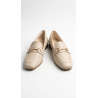 MOCASIN BAJO BEIGE PUNTA CUADRADA