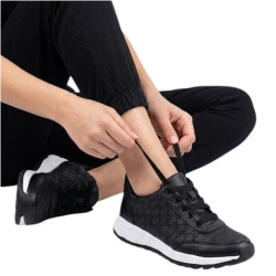 DEPORTIVO CLASICO COLOR NEGRO PLANTA BLANCA