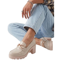 MOCASIN DE TACO BEIGE DE CHAROL