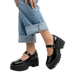 MOCASIN MARY JANE ALTO NEGRO CHAROL