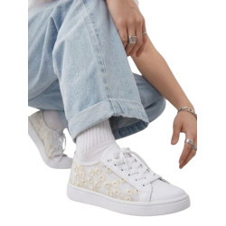 CLASICO TRANSPARENTE COLOR BLANCO CON DETALLES