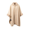 PONCHO CON MANGAS Y DETALLE COSTURAS
