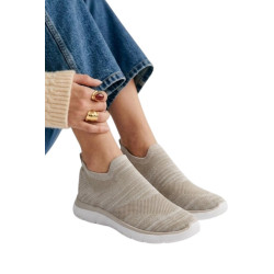 DEPORTIVO SIN CORDONES COLOR BEIGE