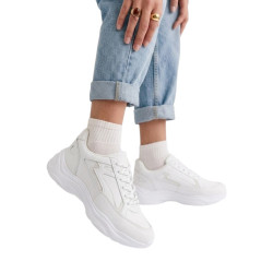 DEPORTIVO BLANCO CON DETALLES GRIS