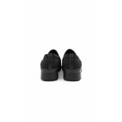 MOCASIN TEJIDO PLANTA MEDIA COLOR NEGRO