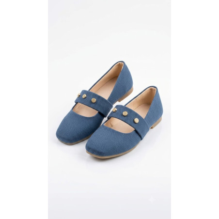 FLAT JEAN CON DETALLES EN LA CORREA
