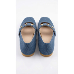 FLAT JEAN CON DETALLES EN LA CORREA
